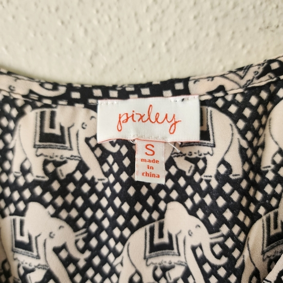 Pixley Stith Fix Cream Black Elephant Print Sleeveless V-Neck Tank Top B… - Picture 3 of 8